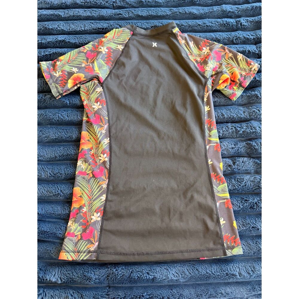 Hurley Women Floral Tropical Rash Guard Short Sleeve UPF Surf Top Black Medium - Picture 2 of 5